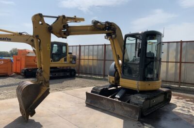 KOMATSU PC58UU-5
