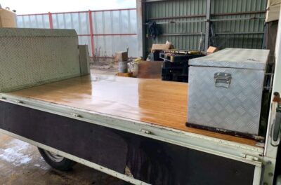 床板張替え修理完了後のトヨタダイナです。