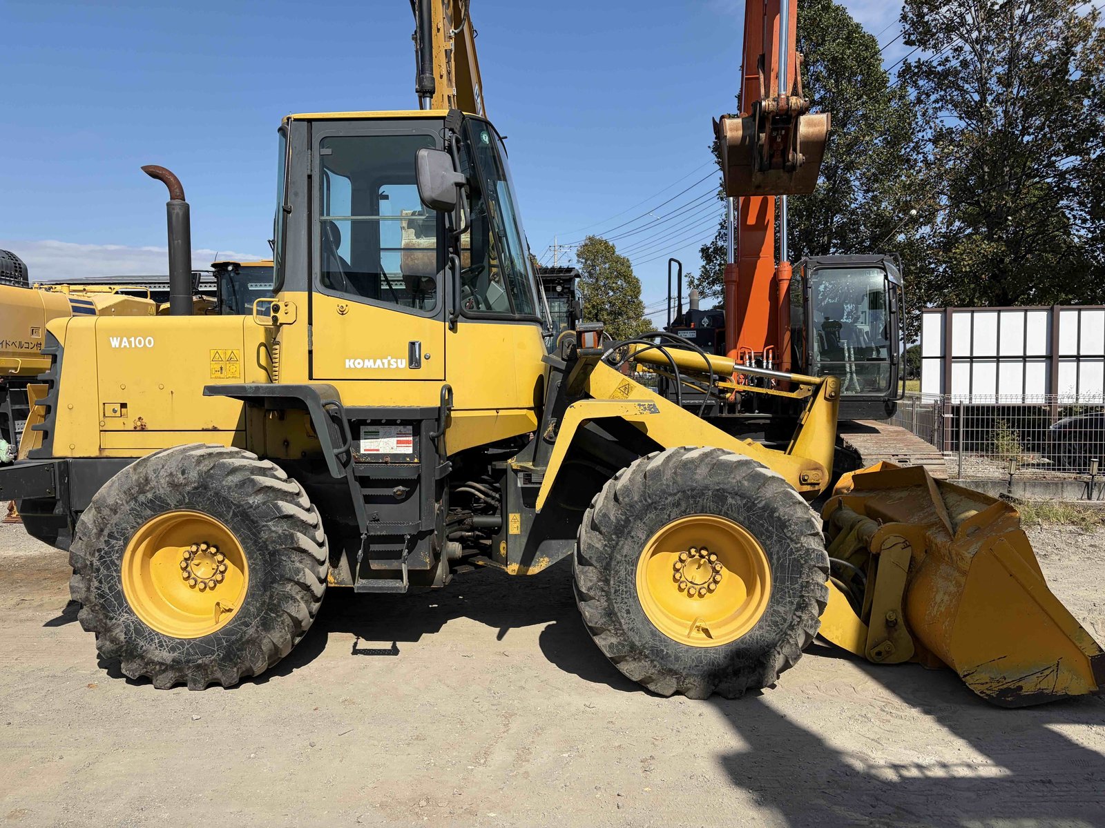 中古 コマツ WA100-3 4
